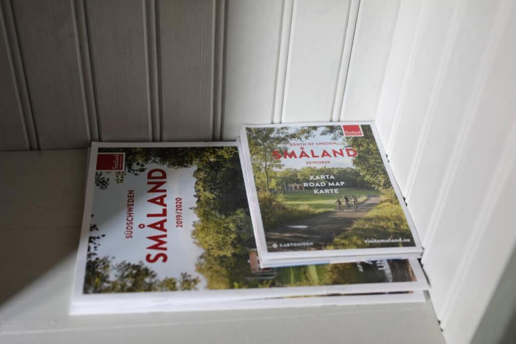 Sjoenaera Stuga Med Bat Och Bastu Ramkvilla Bagian luar foto